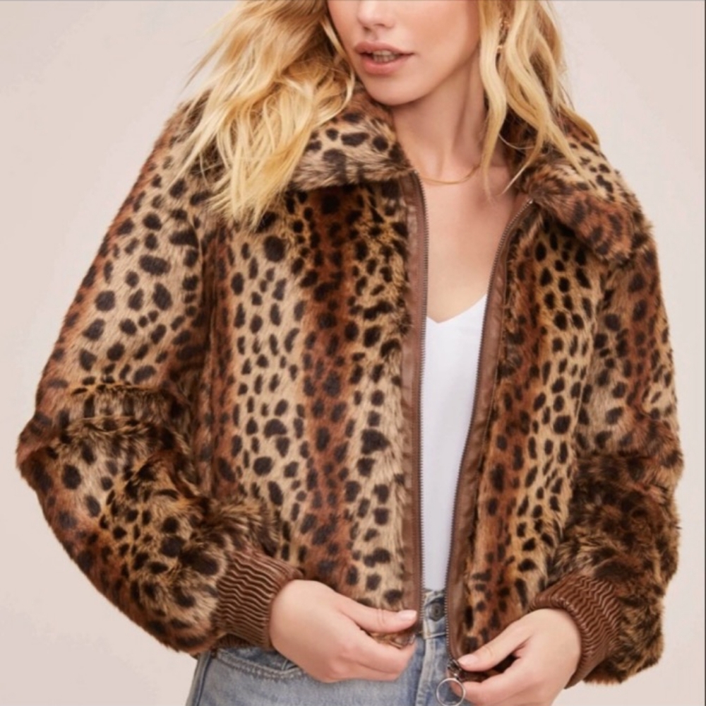 ASTR Remy Leopard Bomber Jacket - Picture 2 of 5